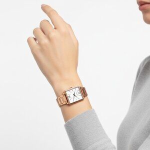 NWT Authentic Seiko Conceptual Quartz White Dial Women's Watch